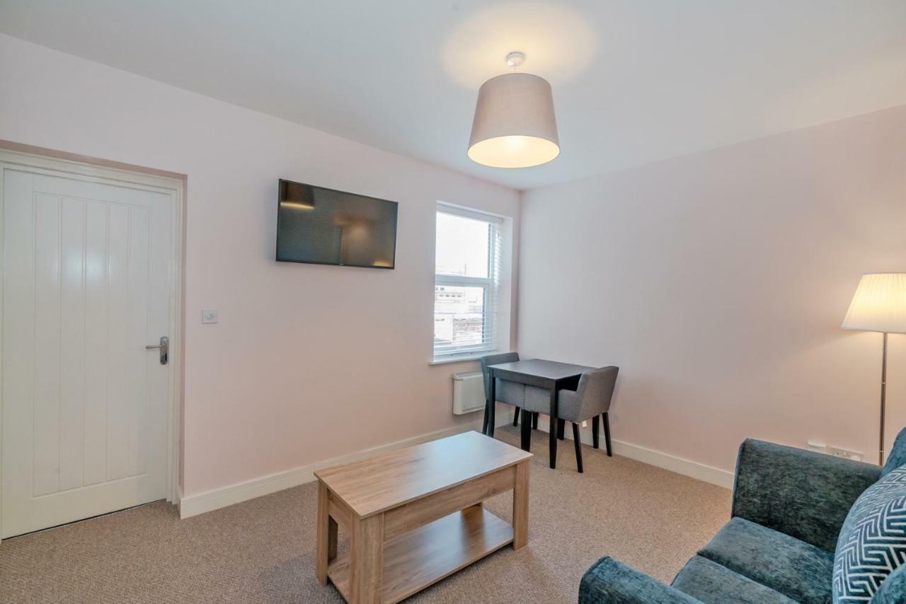 Cannock Hotel Apartments Apartamento *